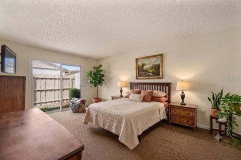 Condo in Mulberry, Florida, 2 bedrooms  № 2227630 - photo 16