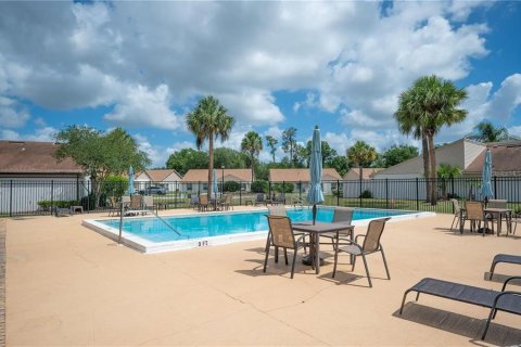 Condo in Mulberry, Florida, 2 bedrooms  № 2227630 - photo 28