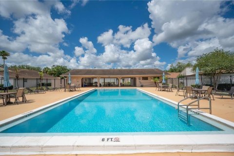 Condo in Mulberry, Florida, 2 bedrooms  № 2227630 - photo 27