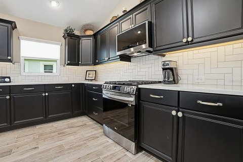 Casa en venta en The Villages, Florida, 3 dormitorios, 176.98 m2 № 2383718 - foto 8
