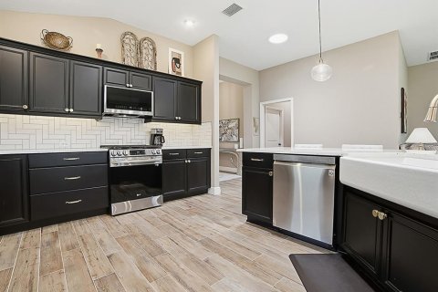 Casa en venta en The Villages, Florida, 3 dormitorios, 176.98 m2 № 2383718 - foto 10