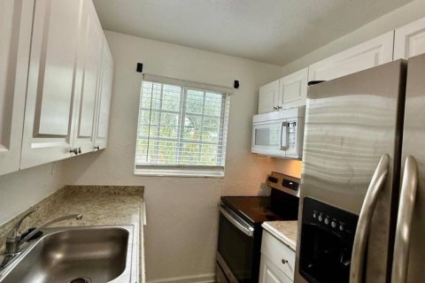 Appartement à louer à Pompano Beach, Floride: 2 chambres, 83.61 m2 № 2414244 - photo 2