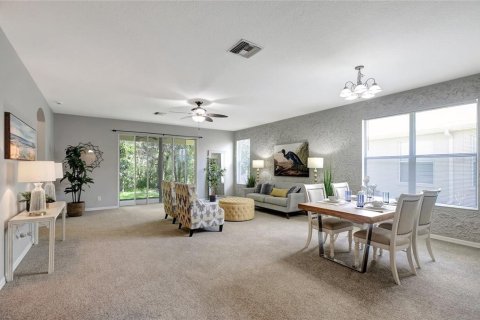Villa ou maison à vendre à Wesley Chapel, Floride: 3 chambres, 181.53 m2 № 1876256 - photo 5