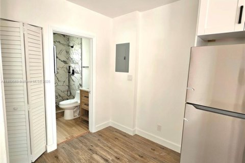 Villa ou maison à louer à Hollywood, Floride: 1 chambre, 477.24 m2 № 1686391 - photo 25