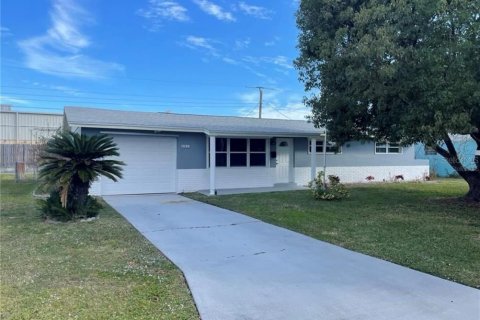 Casa en venta en Melbourne, Florida, 4 dormitorios, 151.99 m2 № 1853605 - foto 1