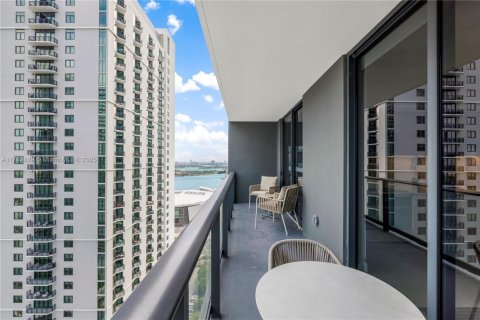 Condo in Miami, Florida, 2 bedrooms  № 1867266 - photo 22