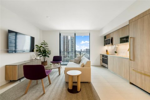 Condo in Miami, Florida, 2 bedrooms  № 1867266 - photo 6