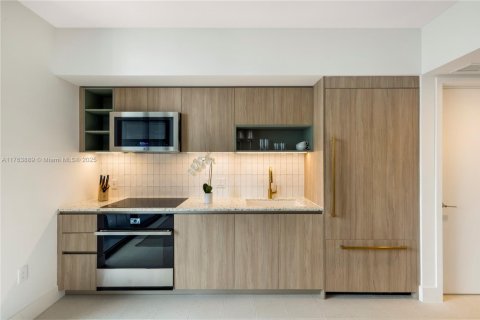 Condo in Miami, Florida, 2 bedrooms  № 1867266 - photo 8