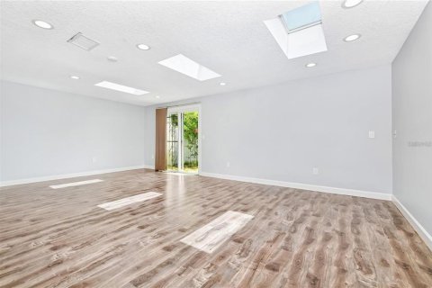 Touwnhouse à louer à Winter Park, Floride: 2 chambres, 116.13 m2 № 2384068 - photo 22