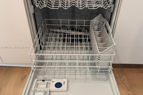 Condominio en venta en Pembroke Pines, Florida, 1 dormitorio № 2020194 - foto 26