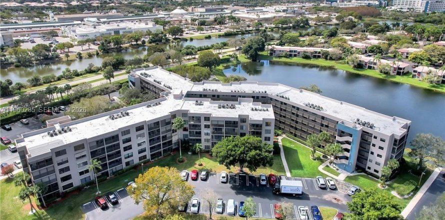 Condominio en Pembroke Pines, Florida, 1 dormitorio  № 2020194