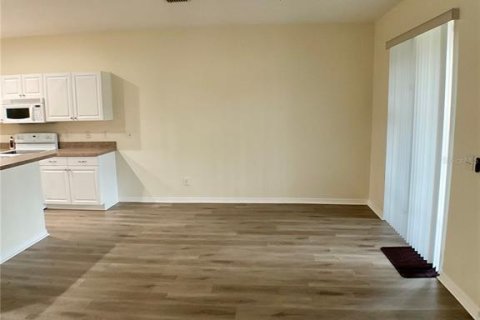 Townhouse in Largo, Florida 3 bedrooms, 186.55 sq.m. № 1908018 - photo 15