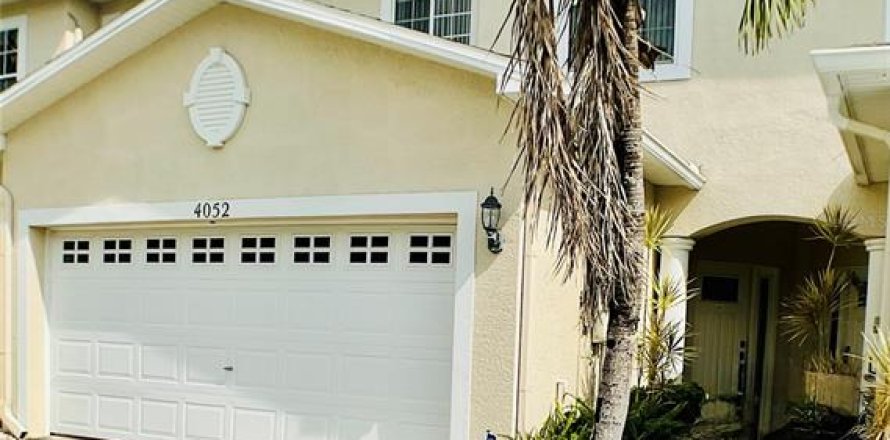 Townhouse in Largo, Florida 3 bedrooms, 186.55 sq.m. № 1908018