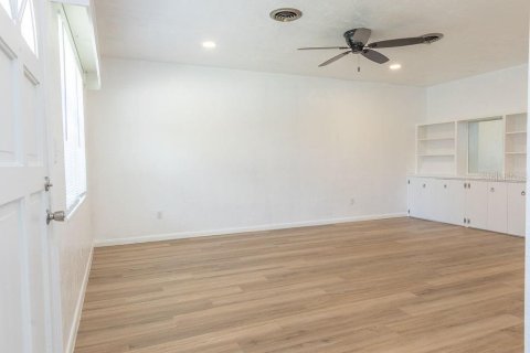 Apartment in DeLand, Florida 3 bedrooms, 120.68 sq.m. № 2378969 - photo 6