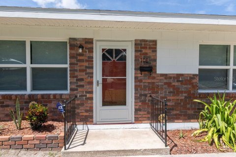 Apartment in DeLand, Florida 3 bedrooms, 120.68 sq.m. № 2378969 - photo 4