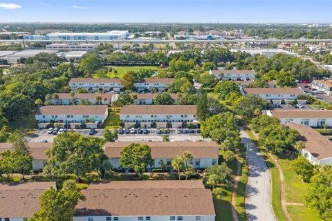 Adosado en venta en Tampa, Florida, 2 dormitorios, 96.99 m2 № 2341862 - foto 27