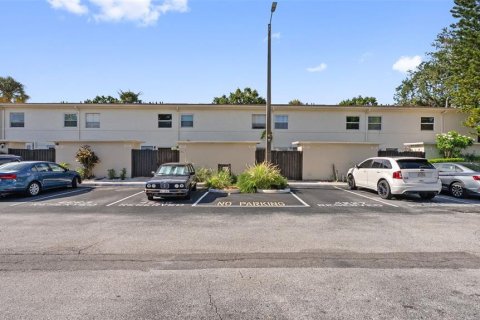 Adosado en venta en Tampa, Florida, 2 dormitorios, 96.99 m2 № 2341862 - foto 21