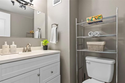 Adosado en venta en Tampa, Florida, 2 dormitorios, 96.99 m2 № 2341862 - foto 9