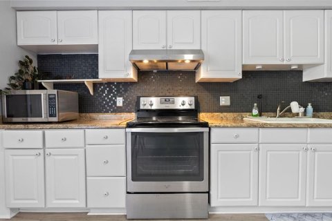 Adosado en venta en Tampa, Florida, 2 dormitorios, 96.99 m2 № 2341862 - foto 5
