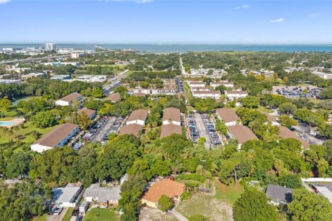 Adosado en venta en Tampa, Florida, 2 dormitorios, 96.99 m2 № 2341862 - foto 30