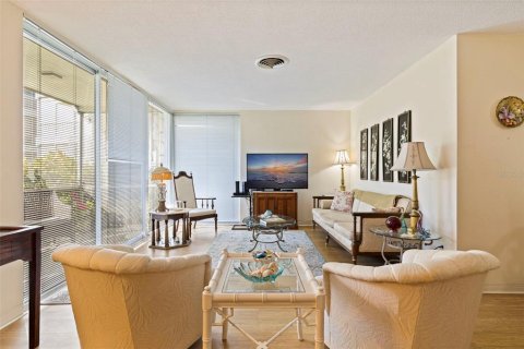 Condominio en venta en Saint Petersburg, Florida, 1 dormitorio, 85.93 m2 № 2125133 - foto 7