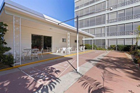 Condominio en venta en Saint Petersburg, Florida, 1 dormitorio, 85.93 m2 № 2125133 - foto 24