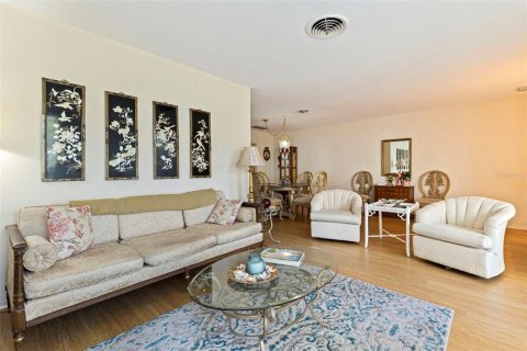 Condominio en venta en Saint Petersburg, Florida, 1 dormitorio, 85.93 m2 № 2125133 - foto 5