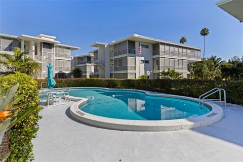 Condominio en venta en Saint Petersburg, Florida, 1 dormitorio, 85.93 m2 № 2125133 - foto 28