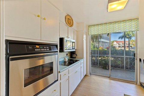 Condominio en venta en Saint Petersburg, Florida, 1 dormitorio, 85.93 m2 № 2125133 - foto 10