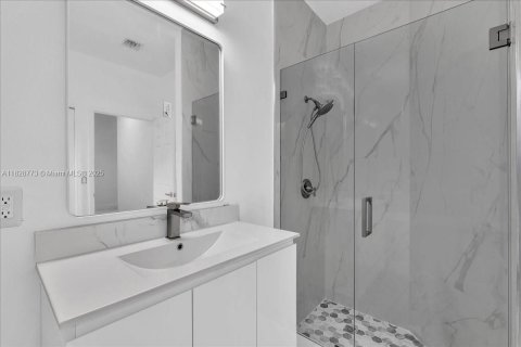 House in Miramar, Florida 3 bedrooms, 143.26 sq.m. № 1800714 - photo 30