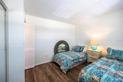 Condo in Fort Myers, Florida, 2 bedrooms  № 2206092 - photo 5
