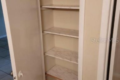 Condo in Orlando, Florida, 1 bedroom  № 1826294 - photo 13