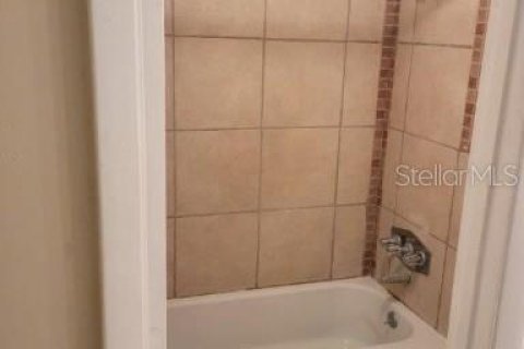 Condo in Orlando, Florida, 1 bedroom  № 1826294 - photo 9