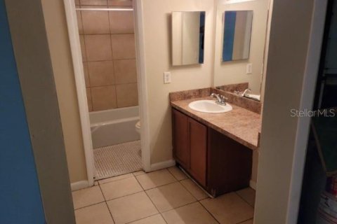 Condo in Orlando, Florida, 1 bedroom  № 1826294 - photo 11