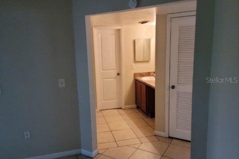 Condo in Orlando, Florida, 1 bedroom  № 1826294 - photo 3