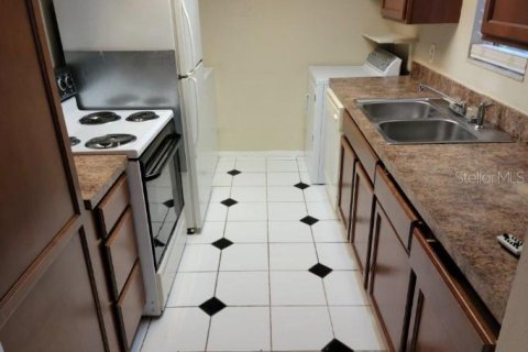 Condo in Orlando, Florida, 1 bedroom  № 1826294 - photo 6