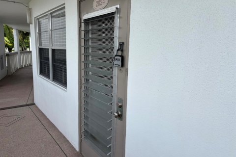 Condo in Boca Raton, Florida, 2 bedrooms № 2185195 - photo 26