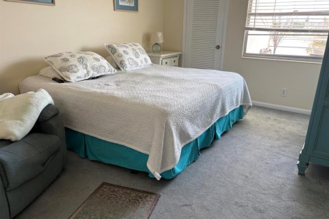 Condo in Boca Raton, Florida, 2 bedrooms № 2185195 - photo 12
