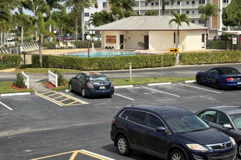 Condo in Boca Raton, Florida, 2 bedrooms № 2185195 - photo 27