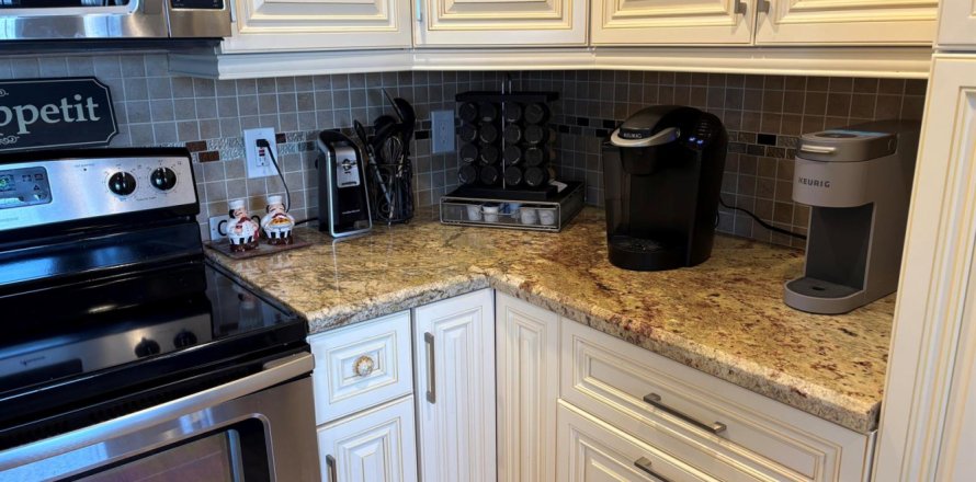 Condo in Boca Raton, Florida, 2 bedrooms № 2185195