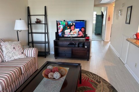 Condo in Boca Raton, Florida, 2 bedrooms № 2185195 - photo 9
