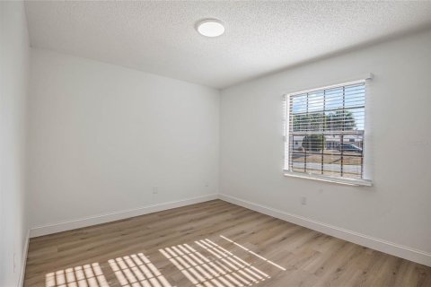 House in Palm Bay, Florida 3 bedrooms, 88.07 sq.m. № 1876322 - photo 21