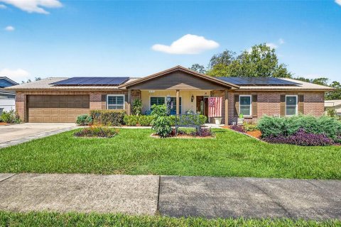 House in Valrico, Florida 3 bedrooms, 172.24 sq.m. № 1916609 - photo 1