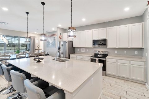 House in Kissimmee, Florida 15 bedrooms, 581.1 sq.m. № 2221901 - photo 14
