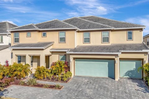 House in Kissimmee, Florida 15 bedrooms, 581.1 sq.m. № 2221901 - photo 2