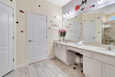 House in Kissimmee, Florida 15 bedrooms, 581.1 sq.m. № 2221901 - photo 23