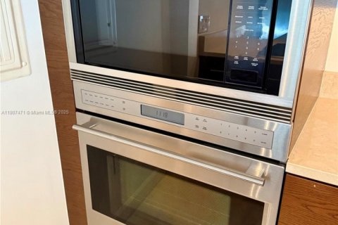 Купить кондоминиум в Майами, Флорида 2 спальни, 129.13м2, № 1957935 - фото 24
