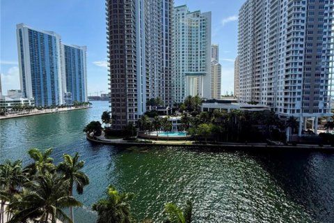 Купить кондоминиум в Майами, Флорида 2 спальни, 129.13м2, № 1957935 - фото 6