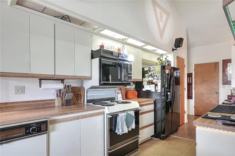 Villa ou maison à vendre à Lakeland, Floride: 3 chambres, 167.97 m2 № 2399282 - photo 16