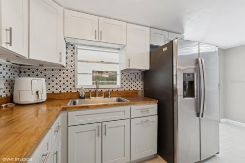 Casa en venta en Beverly Hills, Florida, 2 dormitorios, 113.71 m2 № 1876317 - foto 10